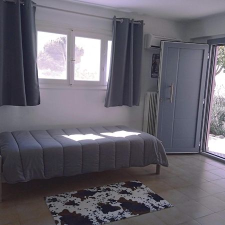 Andros Lighthouse Apartments Mesaria  ภายนอก รูปภาพ