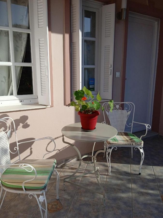 Andros Lighthouse Apartments Mesaria  ภายนอก รูปภาพ