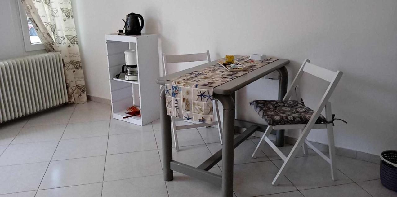 Andros Lighthouse Apartments Mesaria  ภายนอก รูปภาพ